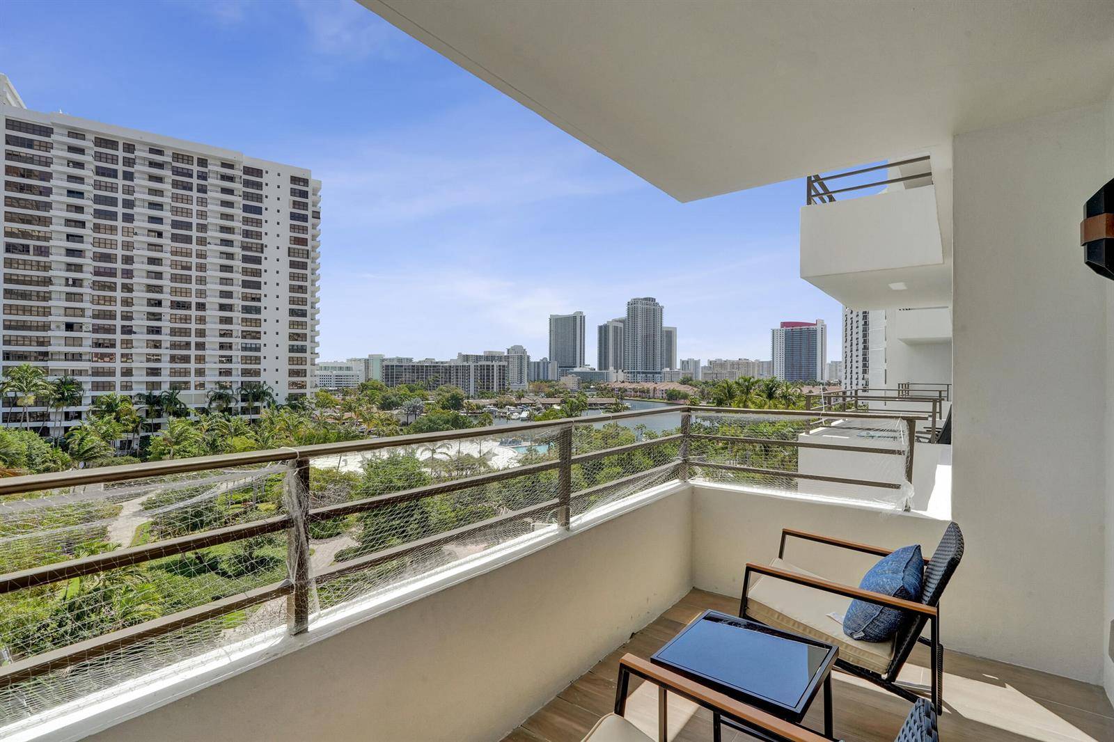 600 Three IslandsHallandale Beach - Condo condo unit 615 - picture