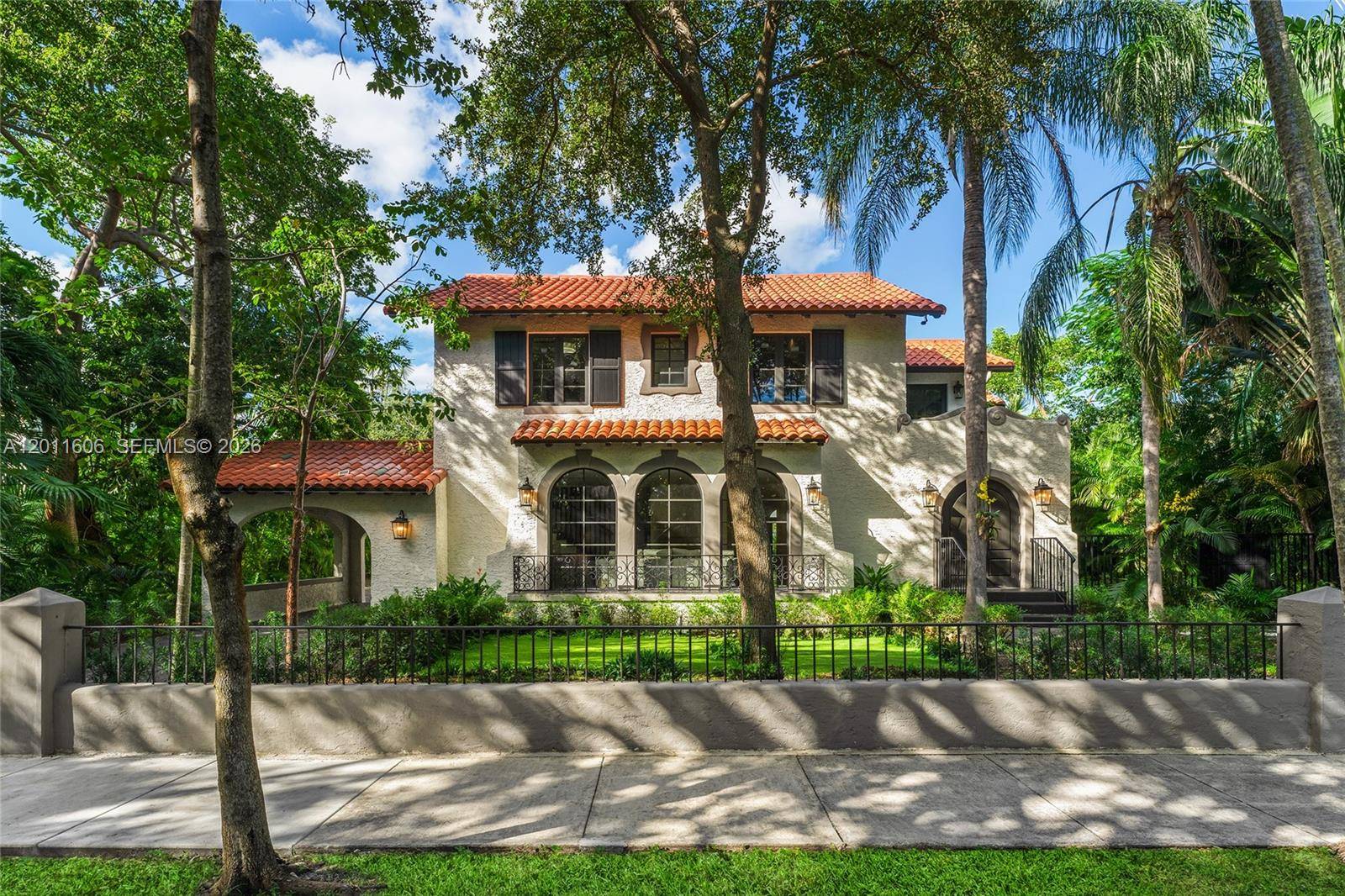 547 NE 57th StMiami - picture