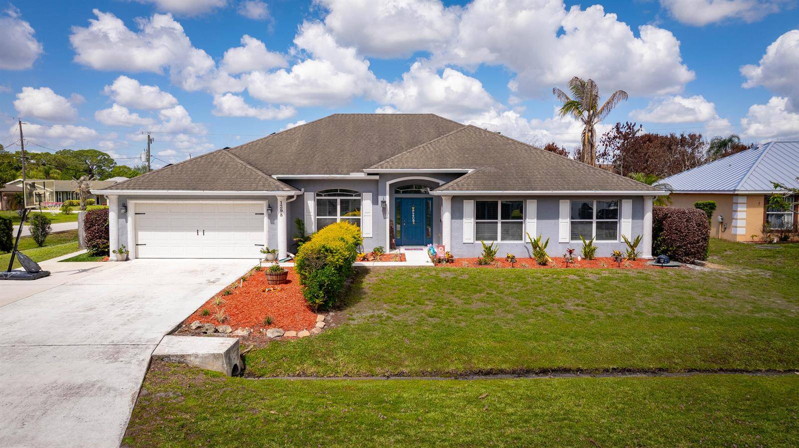 1298 SW ByronPort St. Lucie - picture