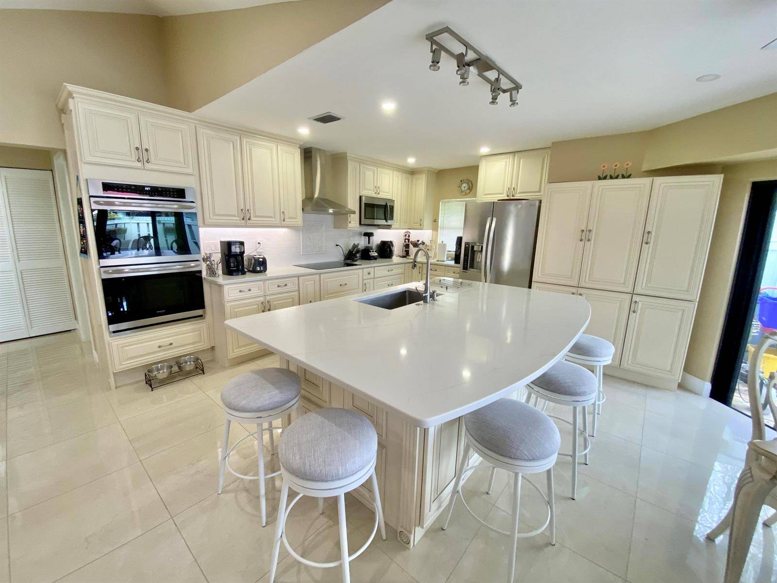 1127 E SeminoleJupiter - BELLA VISTA condo unit 13d - picture