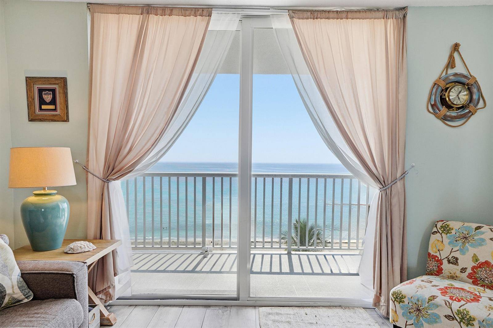 400 N SurfHollywood - EDGEWATER BEACH TOWERS CON condo unit 704 - picture