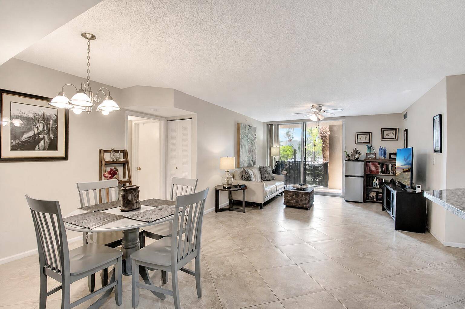 1000 ScotiaHypoluxo - HYPOLUXOS MARINERS CAY CON condo unit 204 - picture