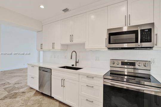 90 EdgewaterCoral Gables - Condo/Co-Op/Annual,Condo condo unit PH 18 - picture