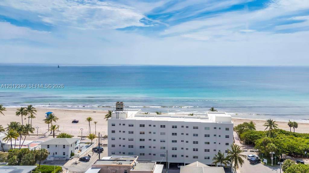 901 S Surf RdHollywood - Co-Op 5+ Stories,Co-Op condo unit 404 - picture