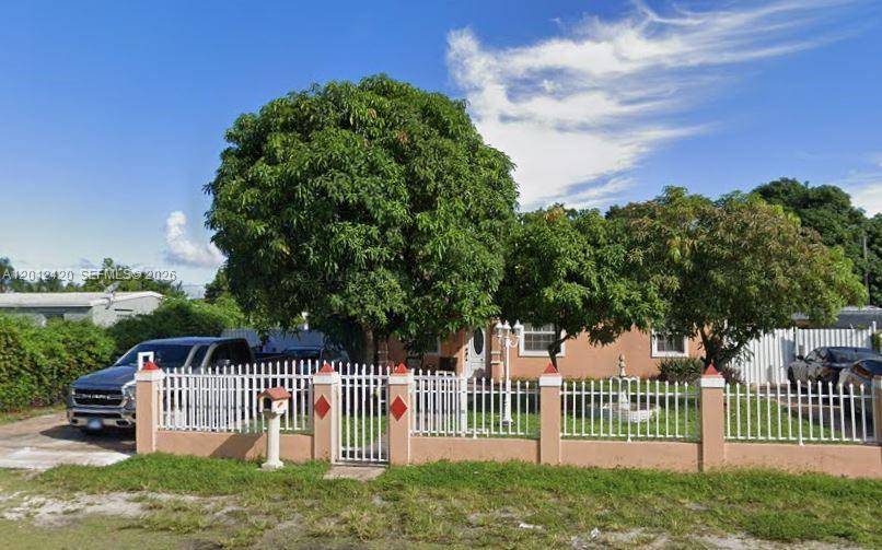 1725 NW 121st StMiami - picture