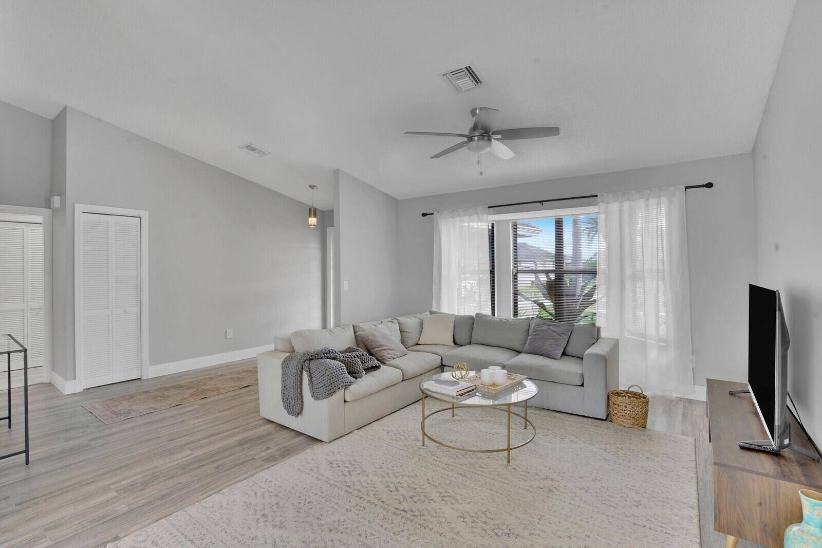 13834 GeraniumWellington - picture