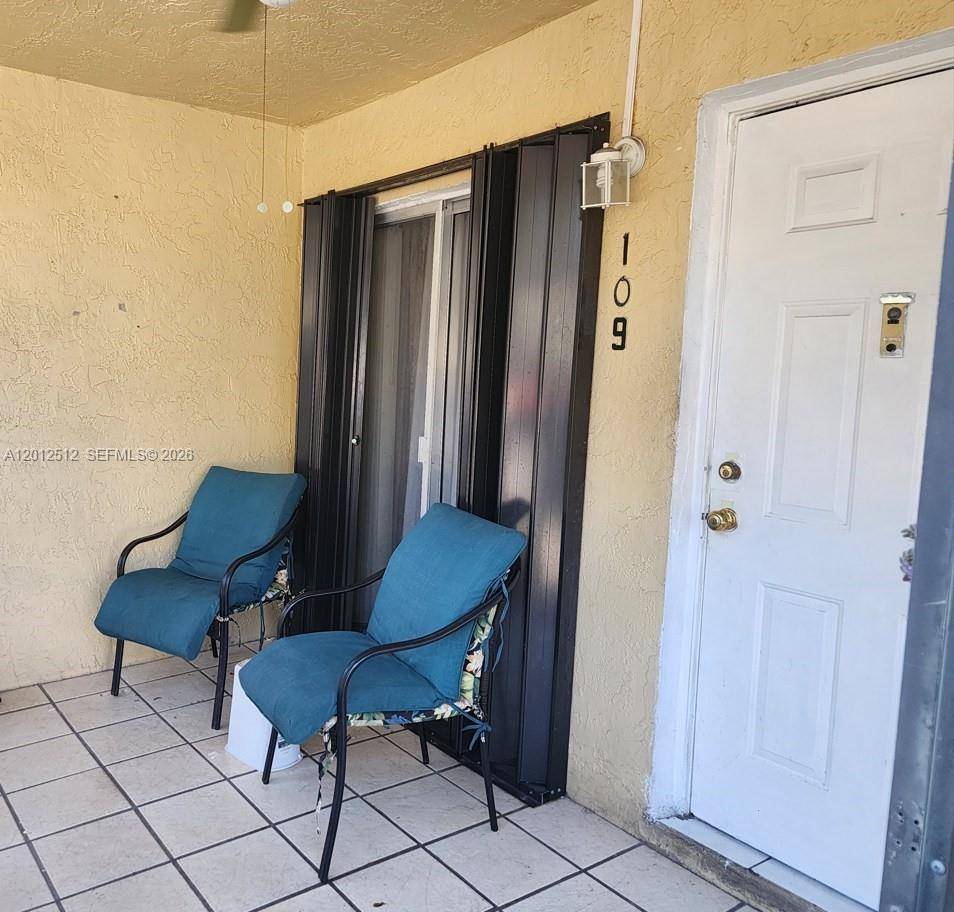 15619 SW 73rd Cir TerMiami - Condo 1-4 Stories,Condo condo unit 10-9 - picture