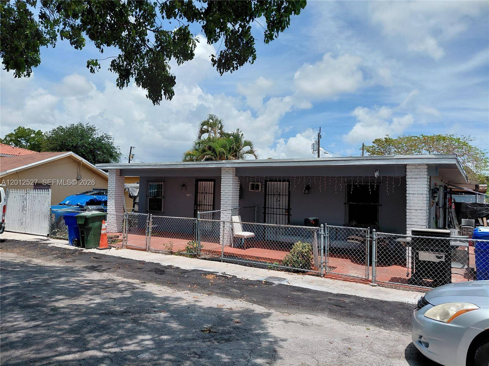 2140 NW 1st TerMiami - picture