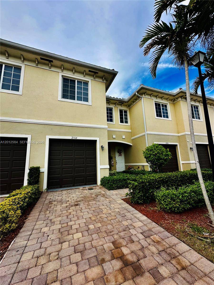 2574 SW 81st TerMiramar - Calabria Residences condo unit 2564 - picture