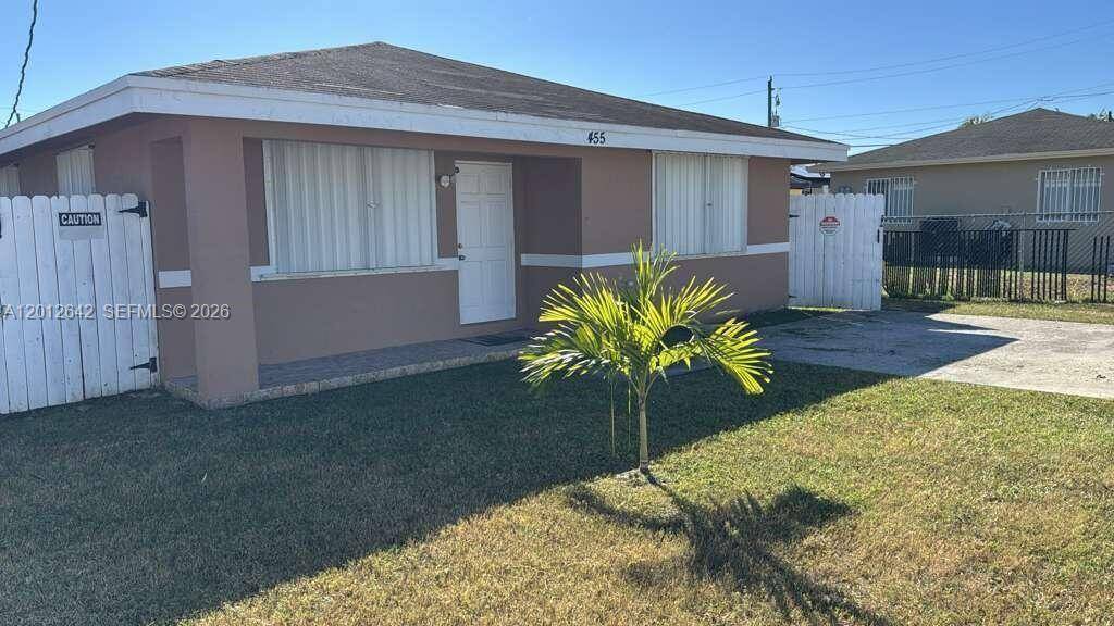 455 NW 14th StFlorida City - picture