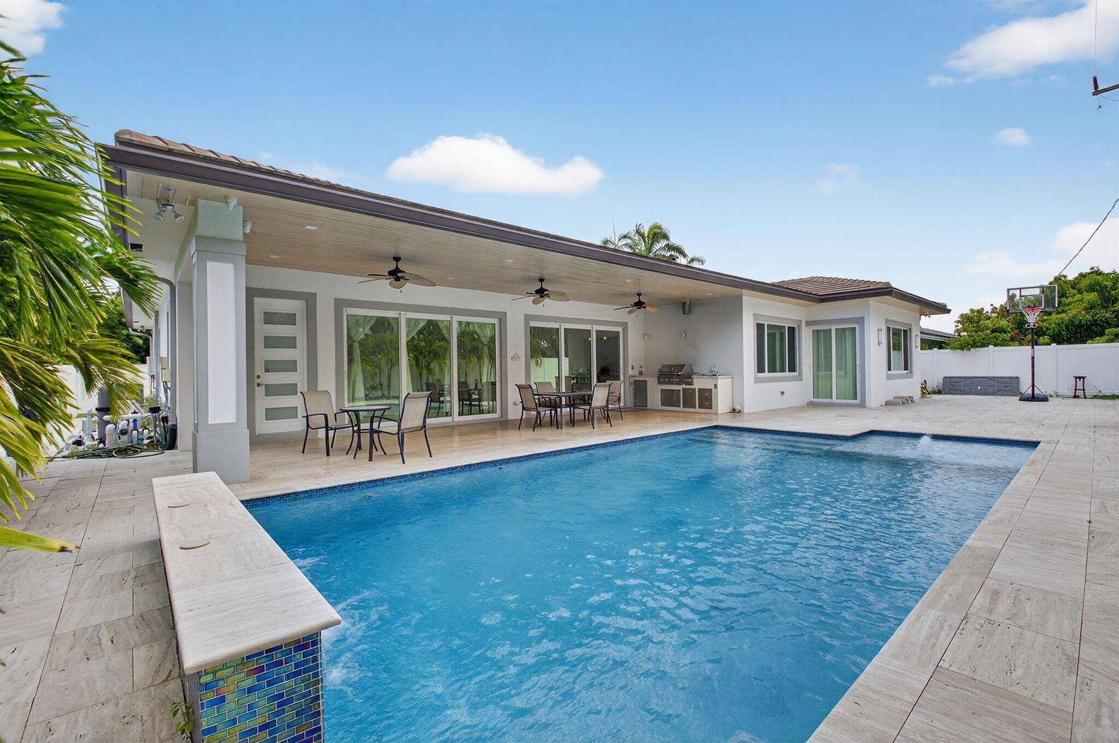 711 NE 6thBoca Raton - picture