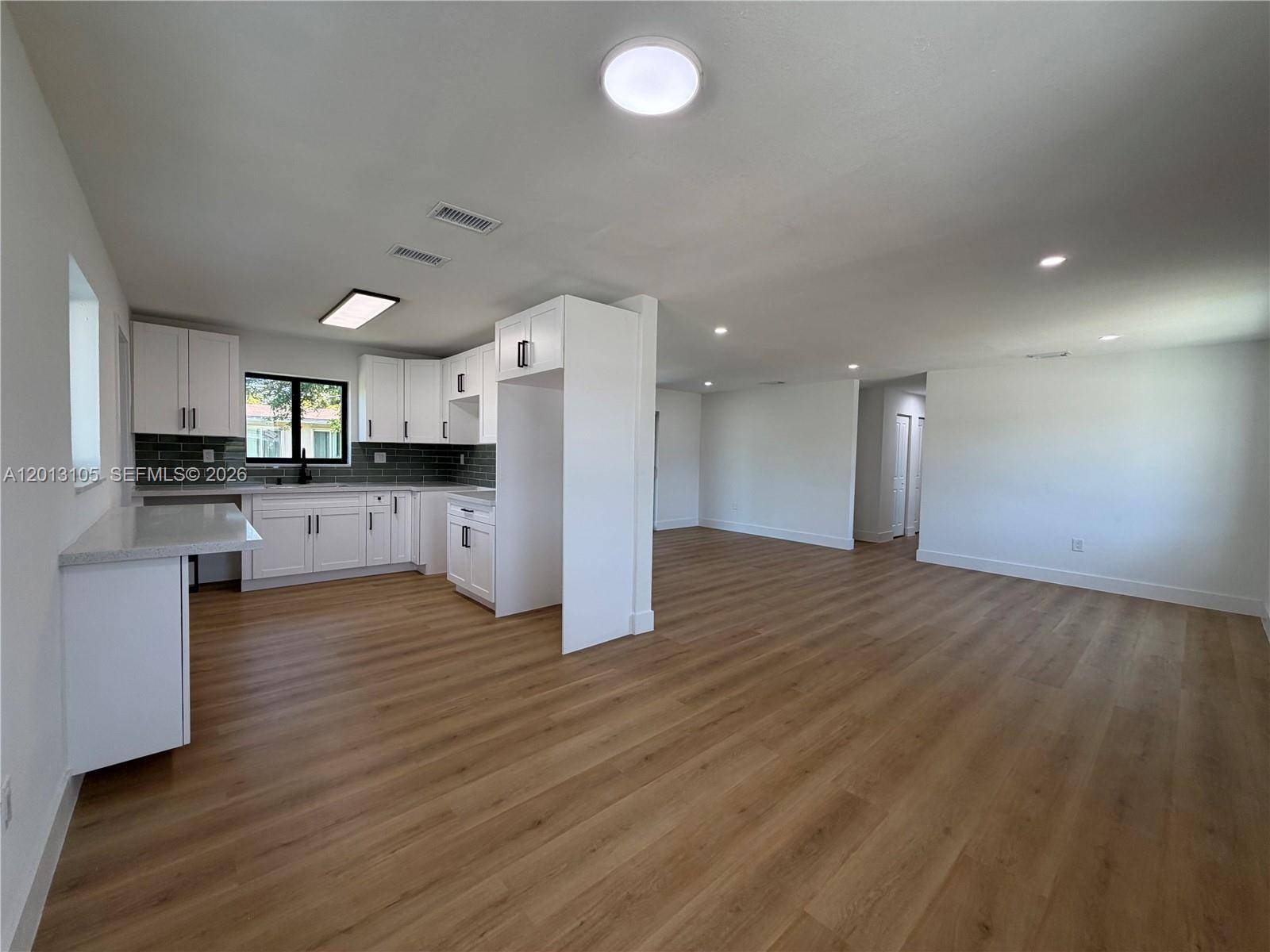 291 NW 184th TerMiami Gardens - picture