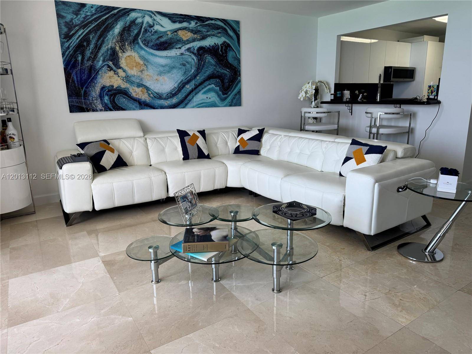 5555 Collins AveMiami Beach - Condo/Co-Op/Seasonal,Condo condo unit 14E - picture