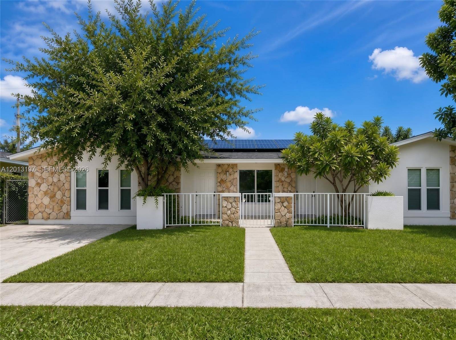 21335 NE 19th CtMiami - picture