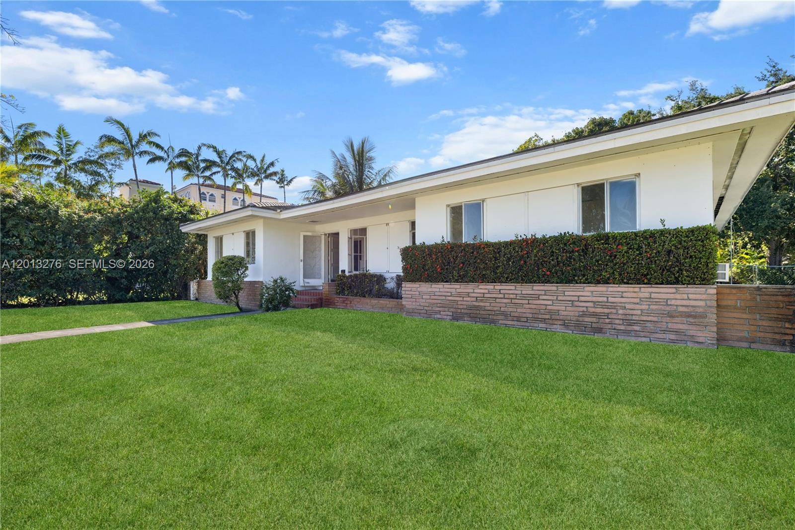 427 Grand ConcourseMiami Shores - picture