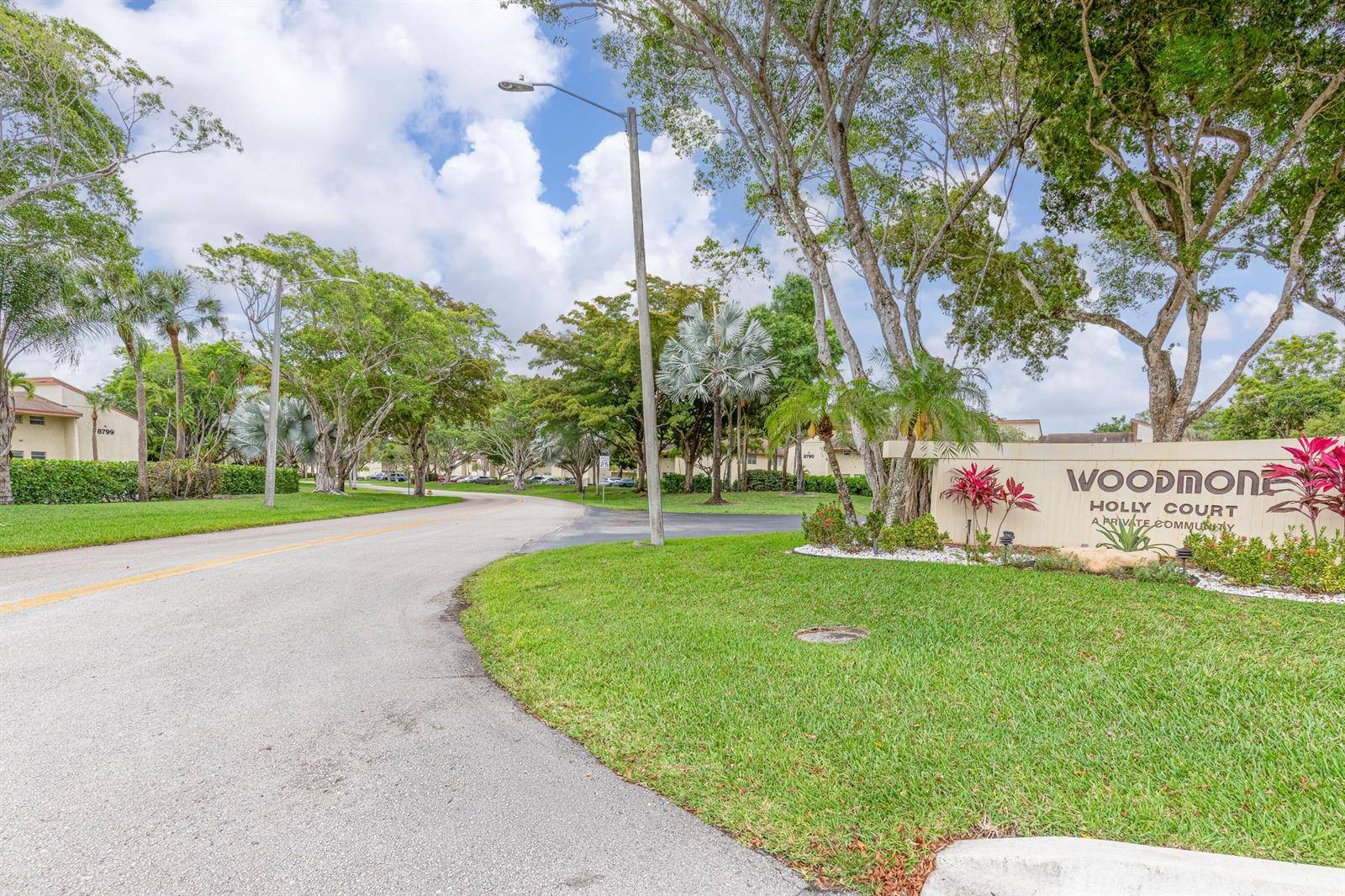 8751 HollyTamarac - CYPRESS AT WOODMONT,HOLLY COURT-WOODMONT condo unit 104 - picture