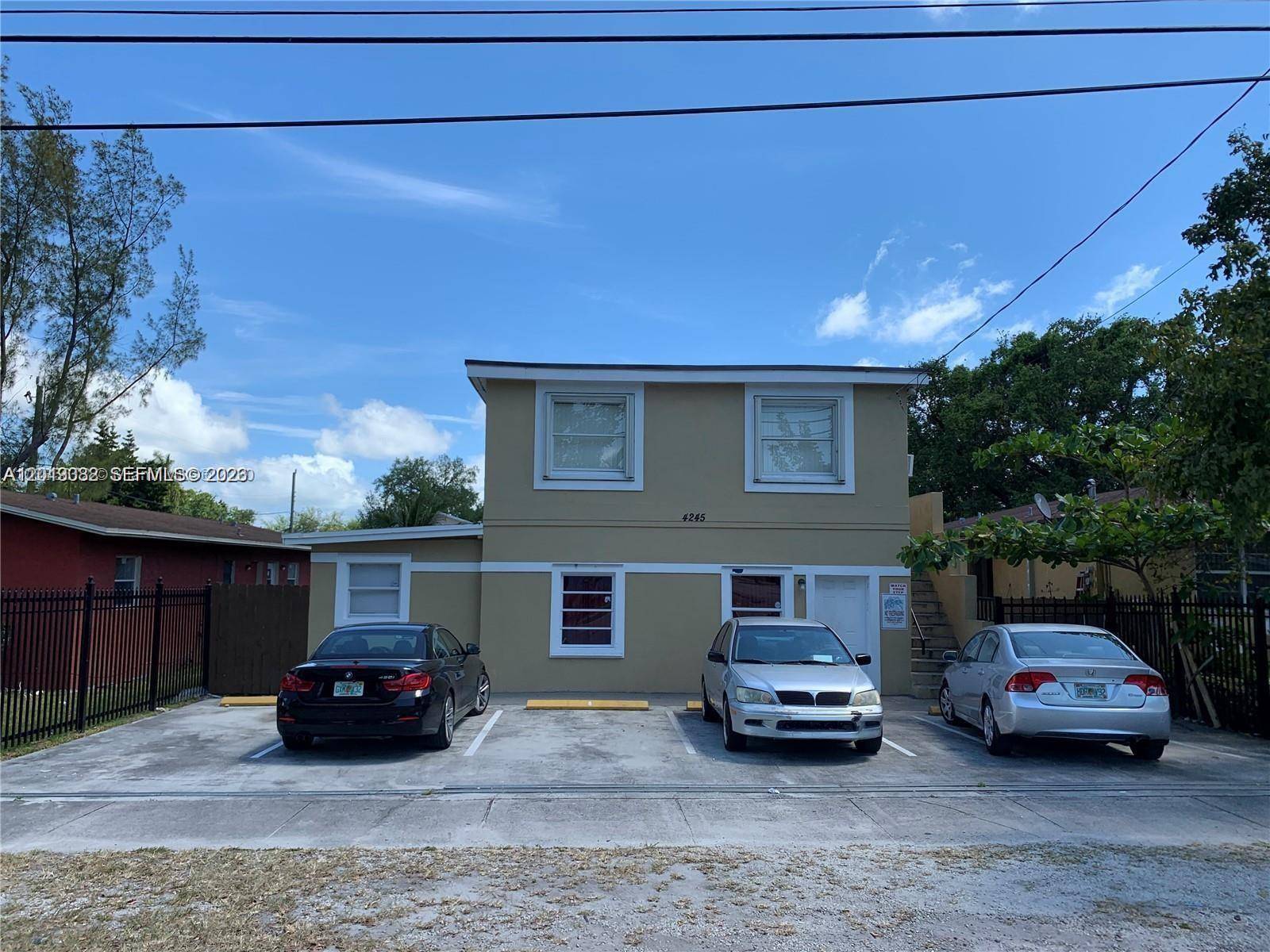 4245 NW 24th AveMiami - picture