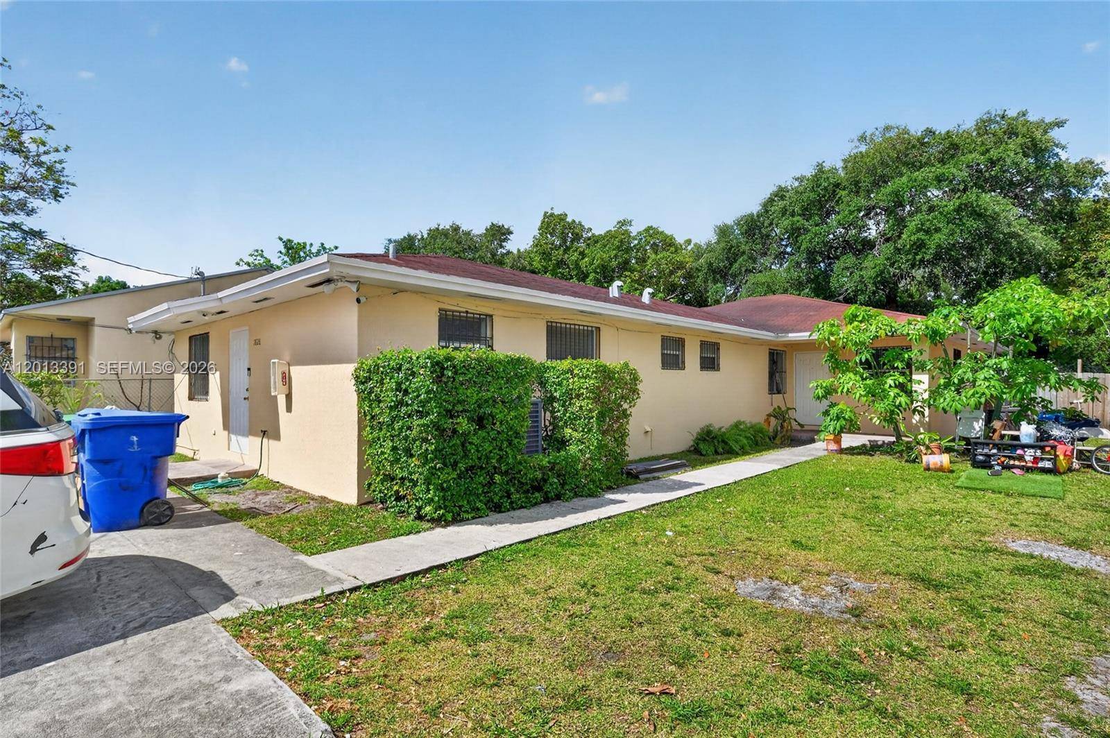 7628 NW 2nd CtMiami - picture