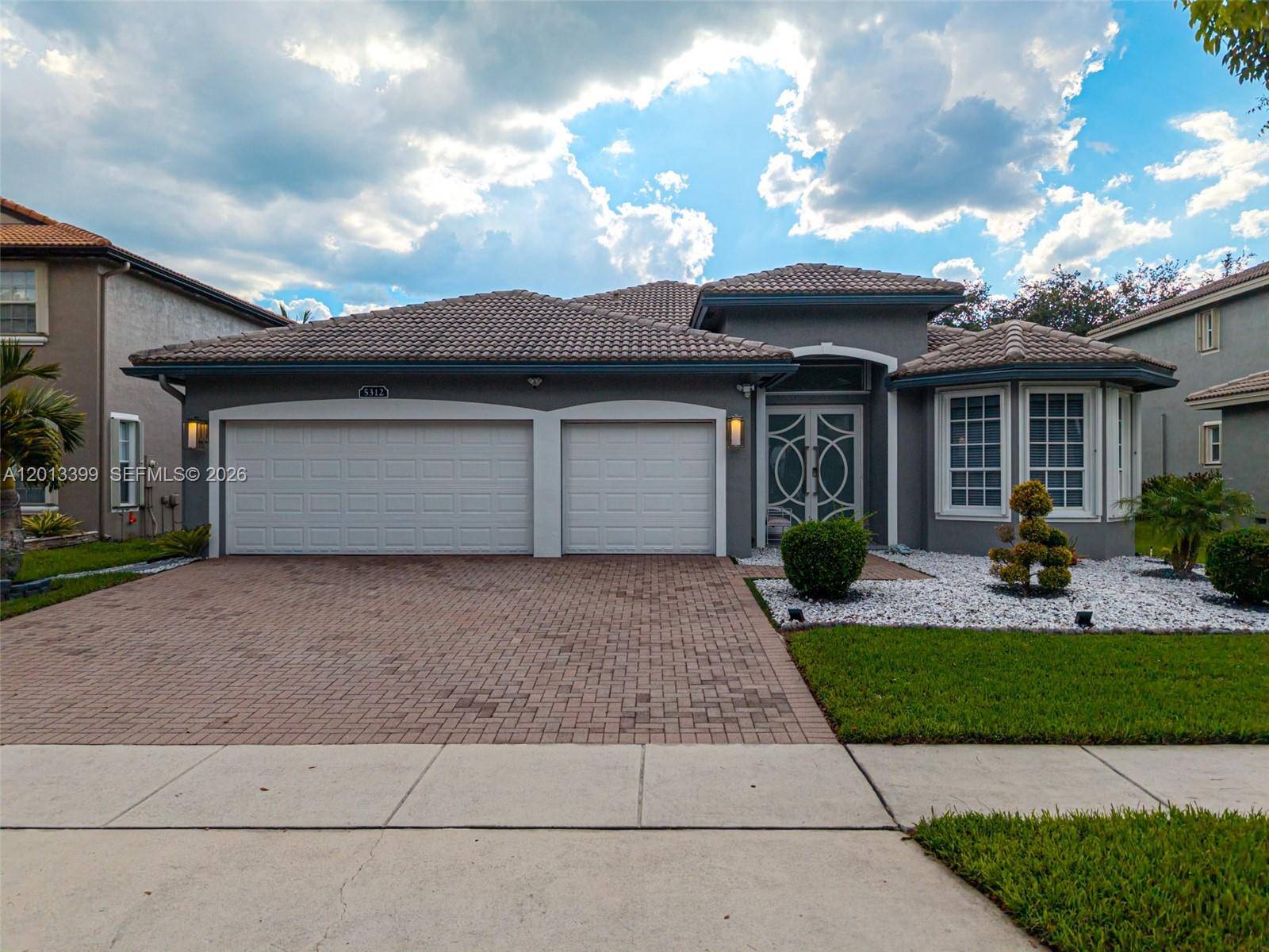 5312 SW 148th AveMiramar - picture