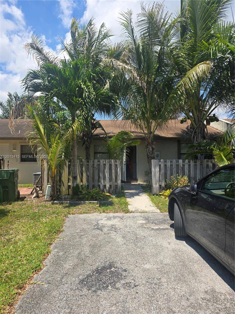 1630 Sandpiper BlvdHomestead - picture
