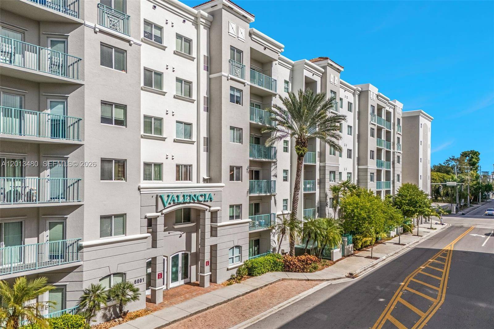6001 SW 70th StSouth Miami - Condo 5+ Stories,Condo condo unit 339 - picture