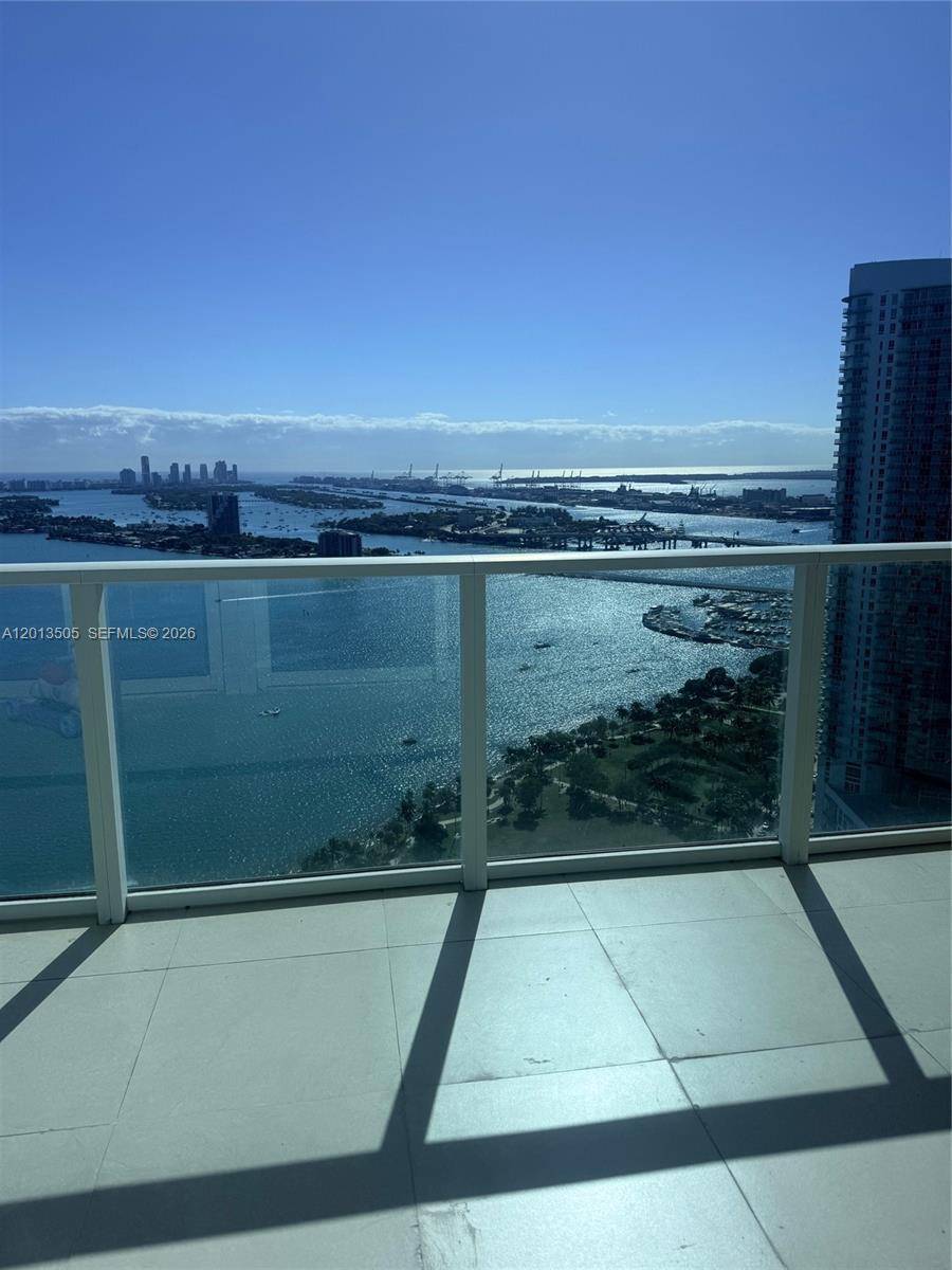2020 N Bayshore DrMiami - Condo 5+ Stories,Condo condo unit 3804 - picture
