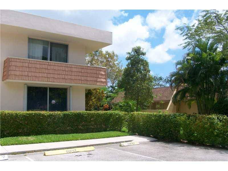 4031 N CypressPompano Beach - NO 80 PALM-AIRE COUNTRY CL,cypress State condo unit 101 - picture