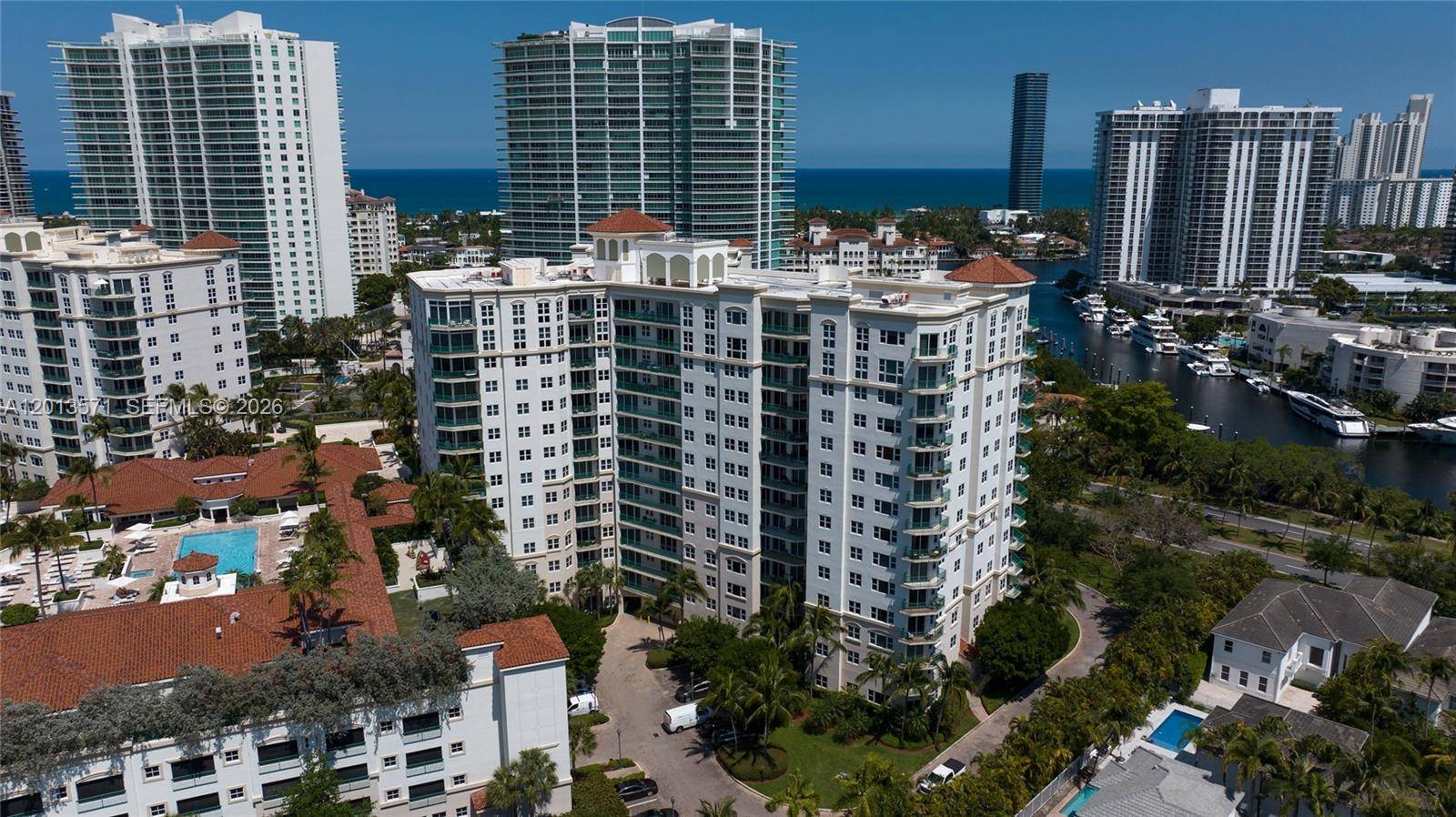 19900 E Country Club DrAventura - Condo 5+ Stories,Condo condo unit 116 - picture