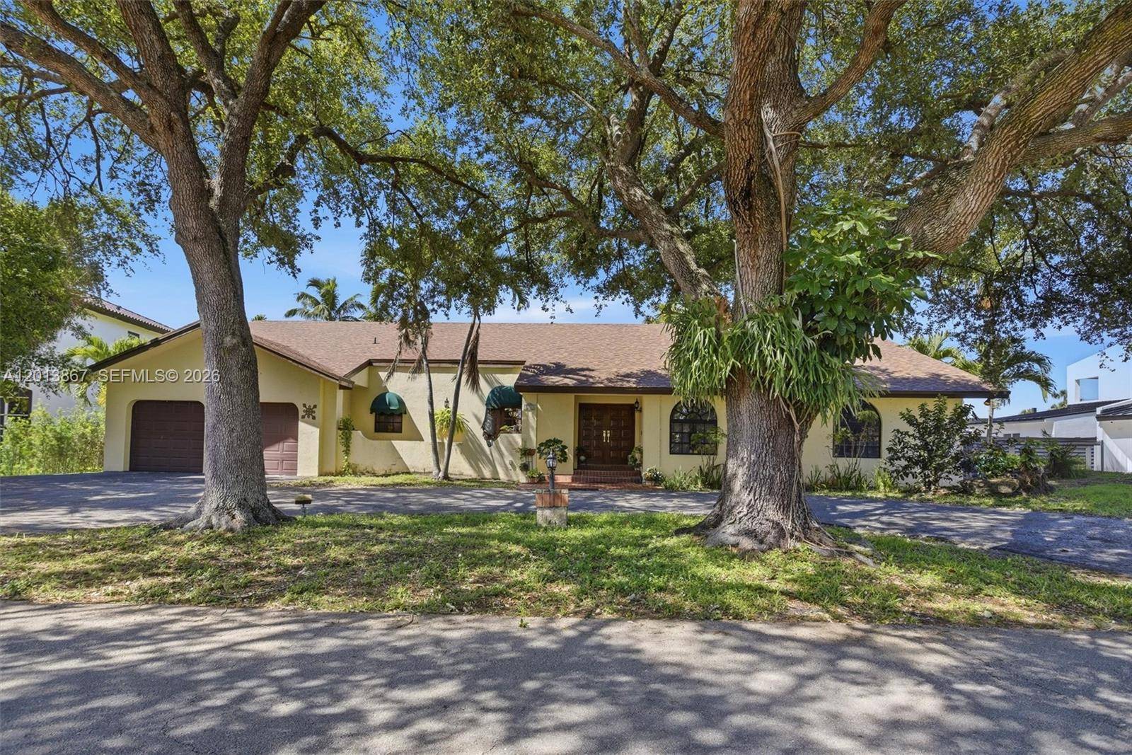 7200 N Oakmont DrHialeah - picture