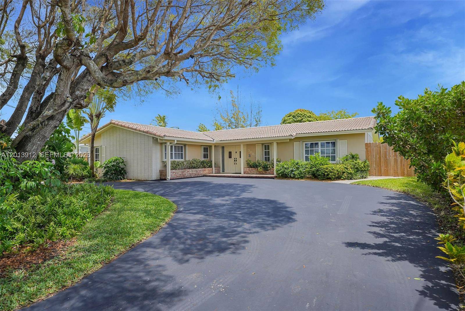 3045 SW 124th CtMiami - picture