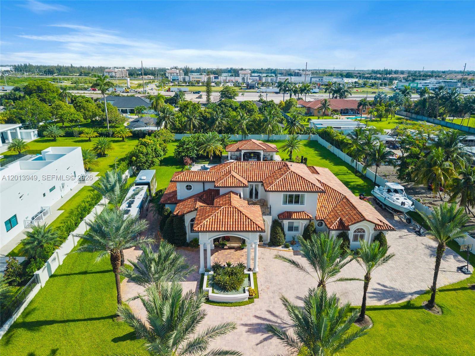 9861 NW 135th StHialeah Gardens - picture