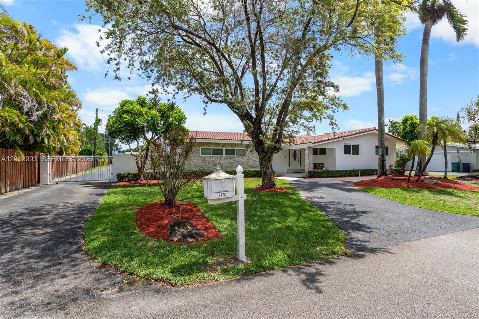 12425 SW 91st AveMiami - picture