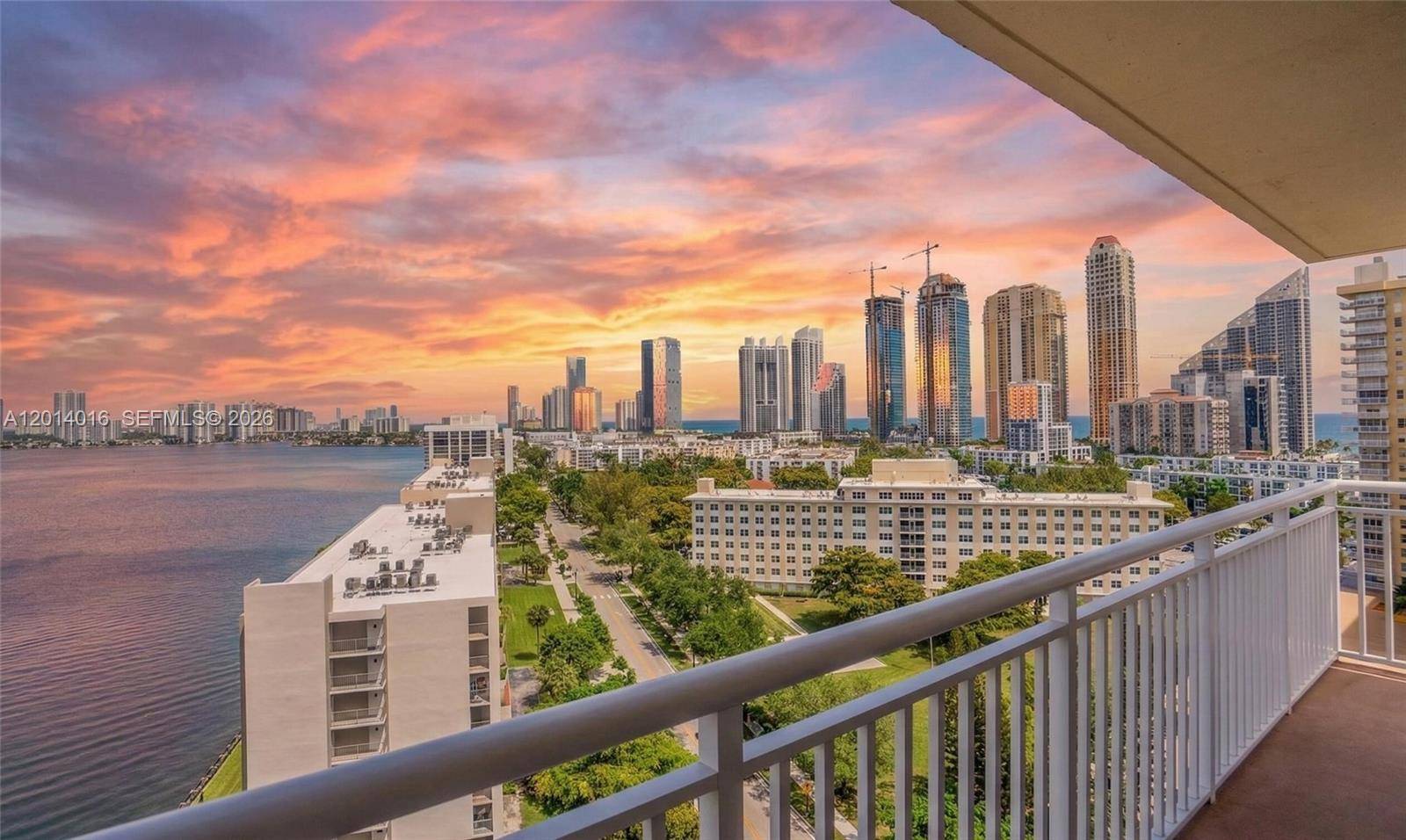 251 174th StSunny Isles Beach - WINSTON TOWERS 200 condo unit 1517 - picture