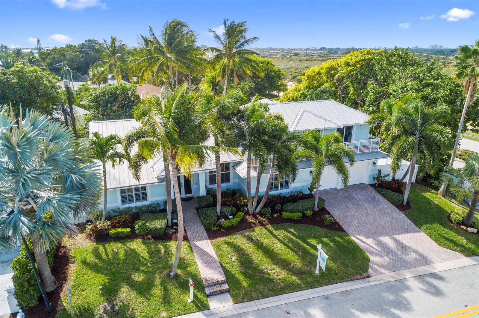490 MarsJuno Beach - picture