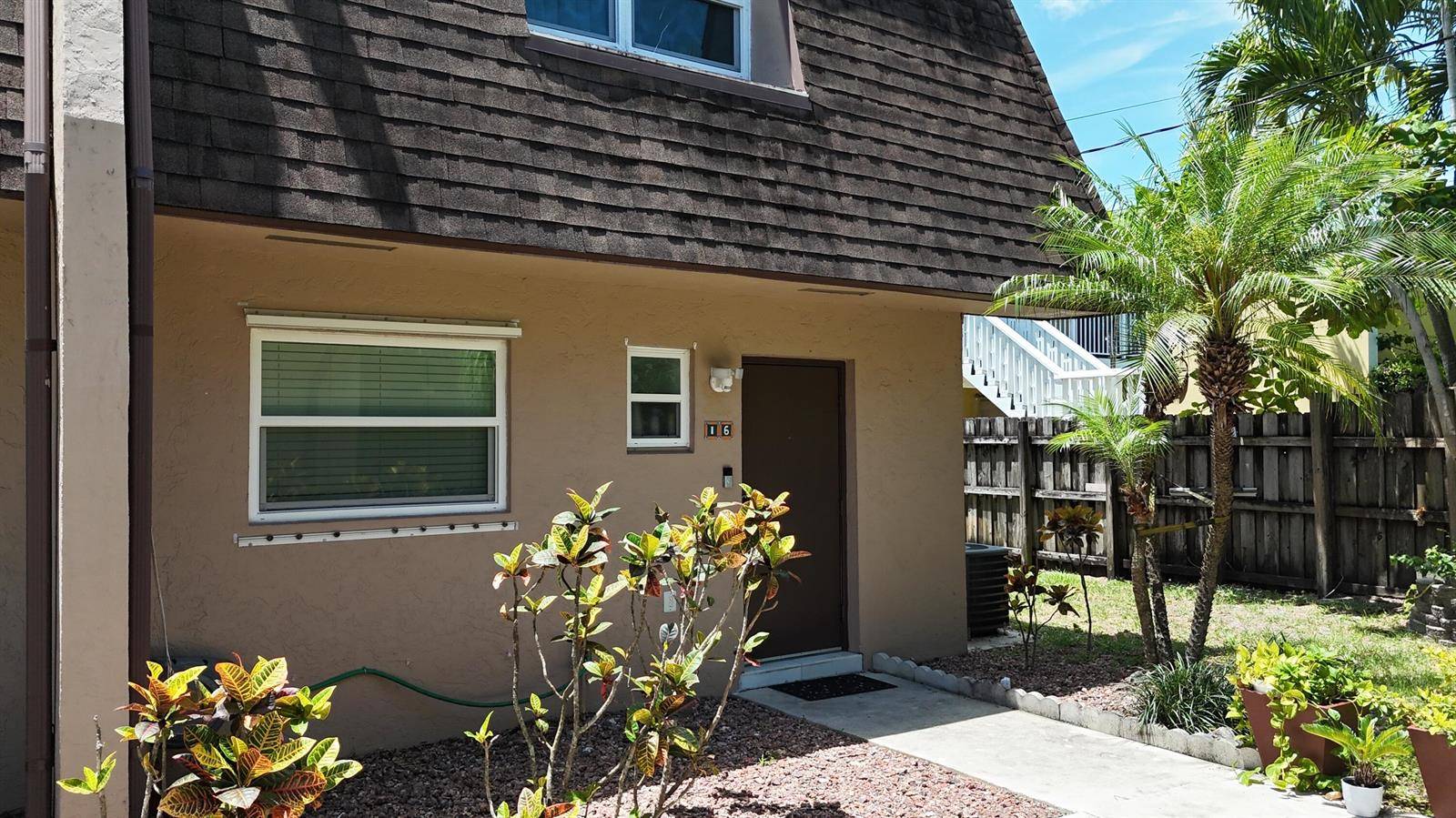 2520 Van BurenHollywood - Townhouse condo unit 16 - picture