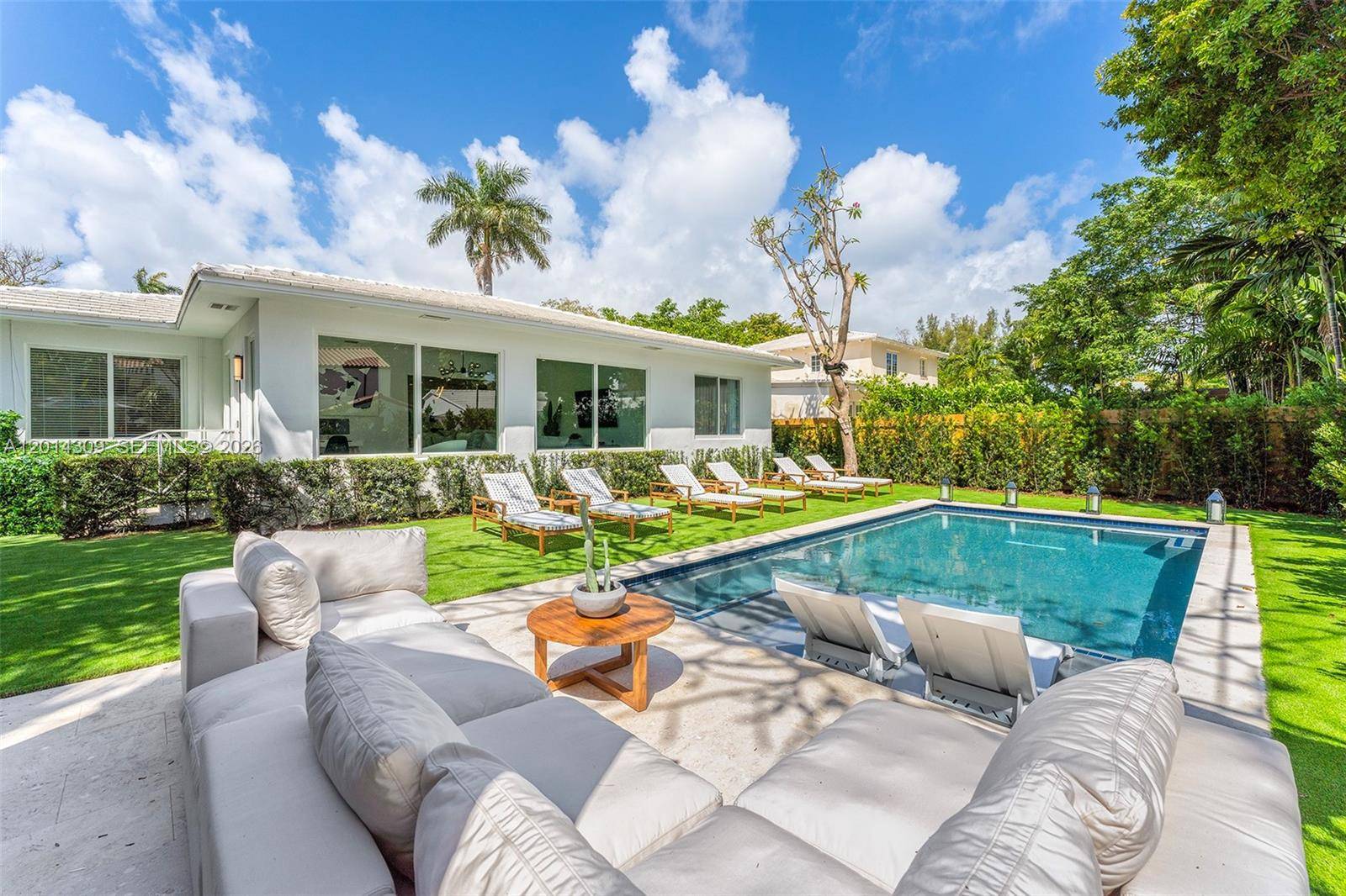 6145 La Gorce DrMiami Beach - picture
