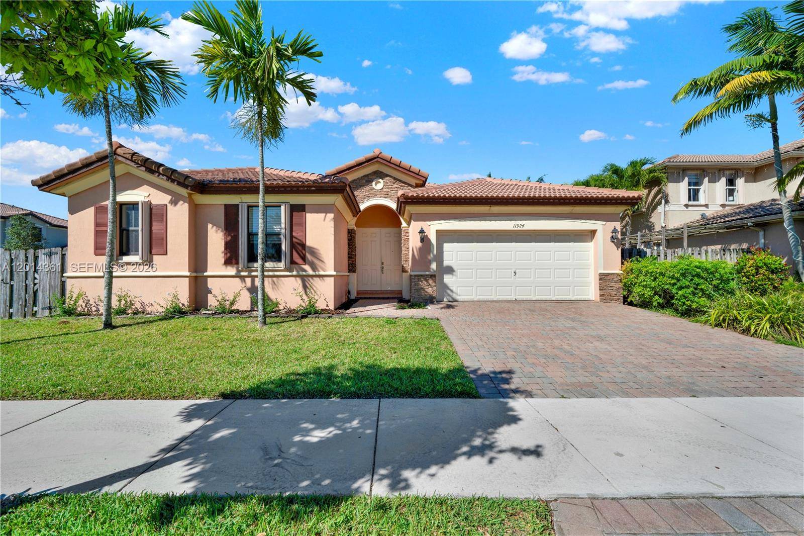 11924 SW 155th CtMiami - picture