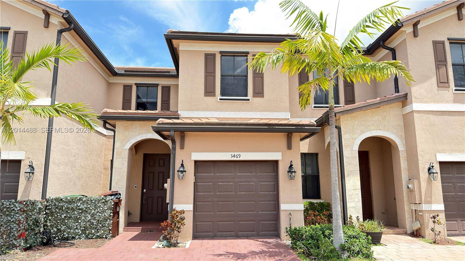3469 W 106th StHialeah - picture