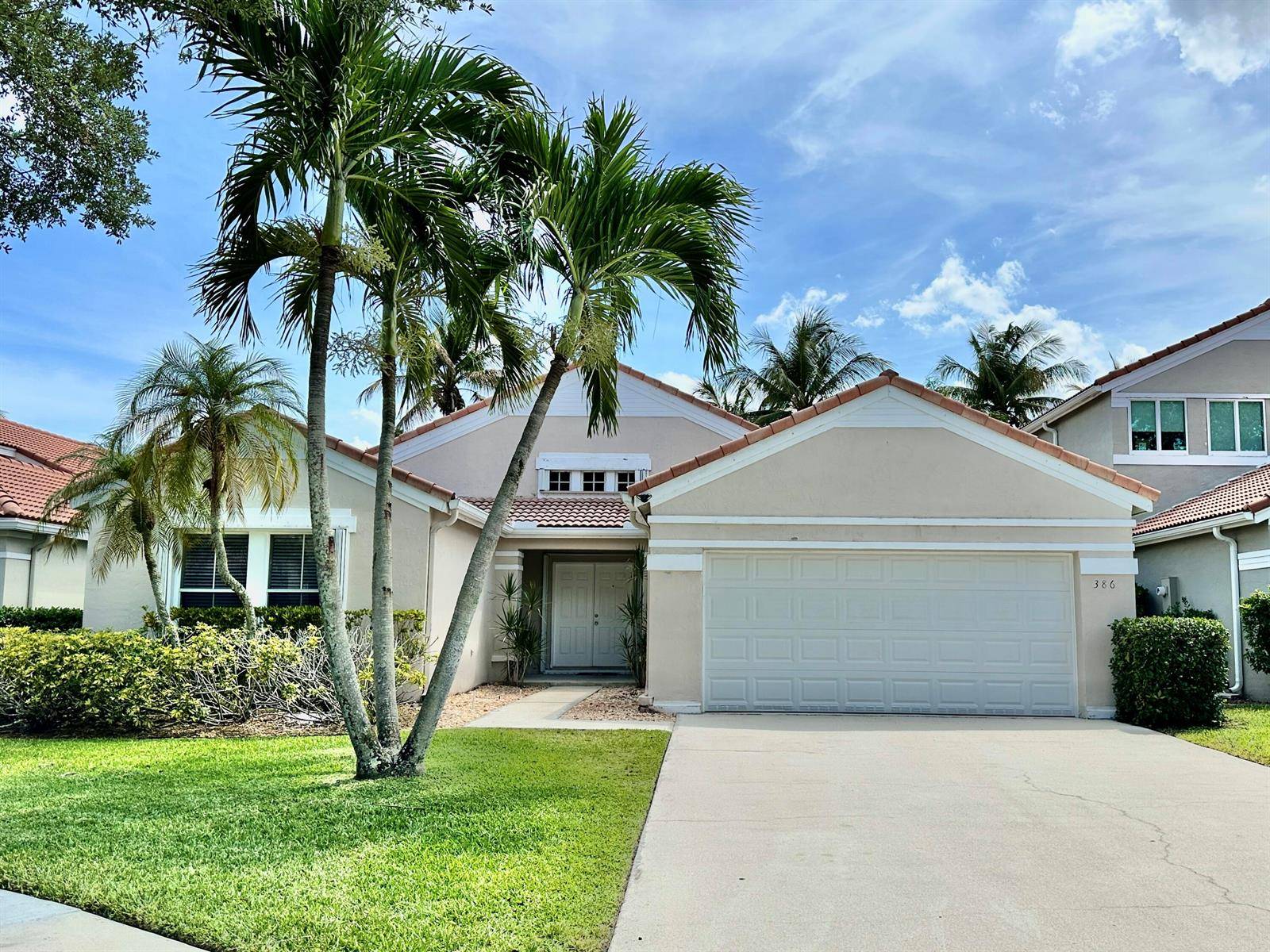 386 CarringtonWeston - picture