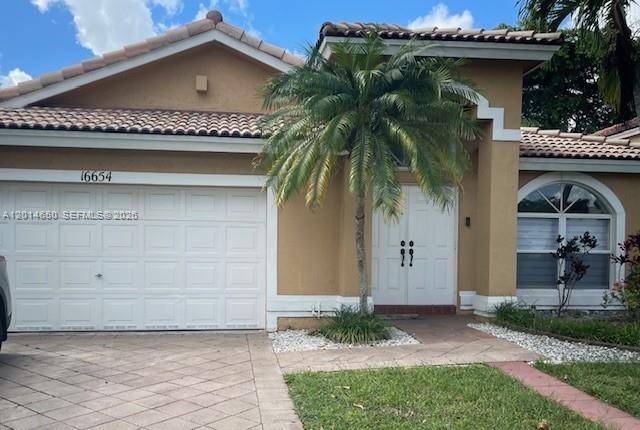 16654 SW 103rd LnMiami - picture