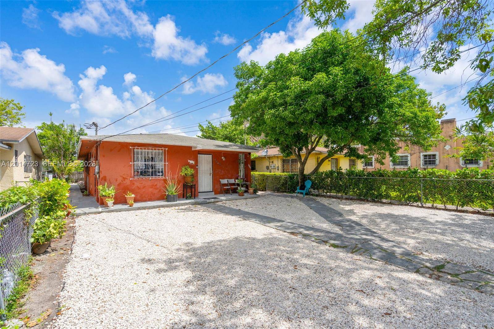 2385 NW 32nd StMiami - picture