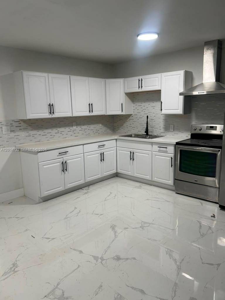 19360 NW 1st CtMiami Gardens - picture