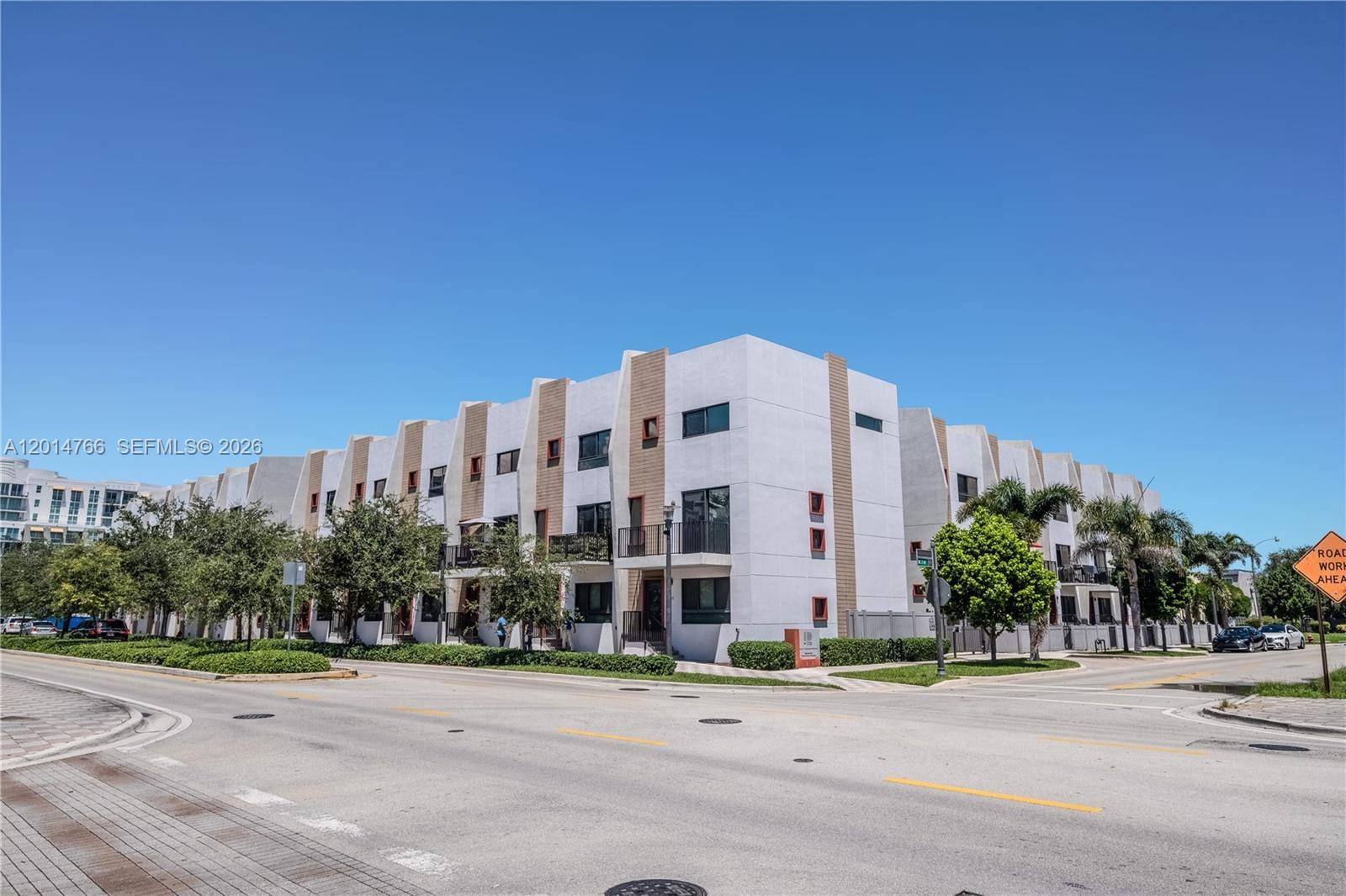 119 NE 6th StFort Lauderdale - Townhouse/Villa-Annual,Townhouse condo unit 119 - picture