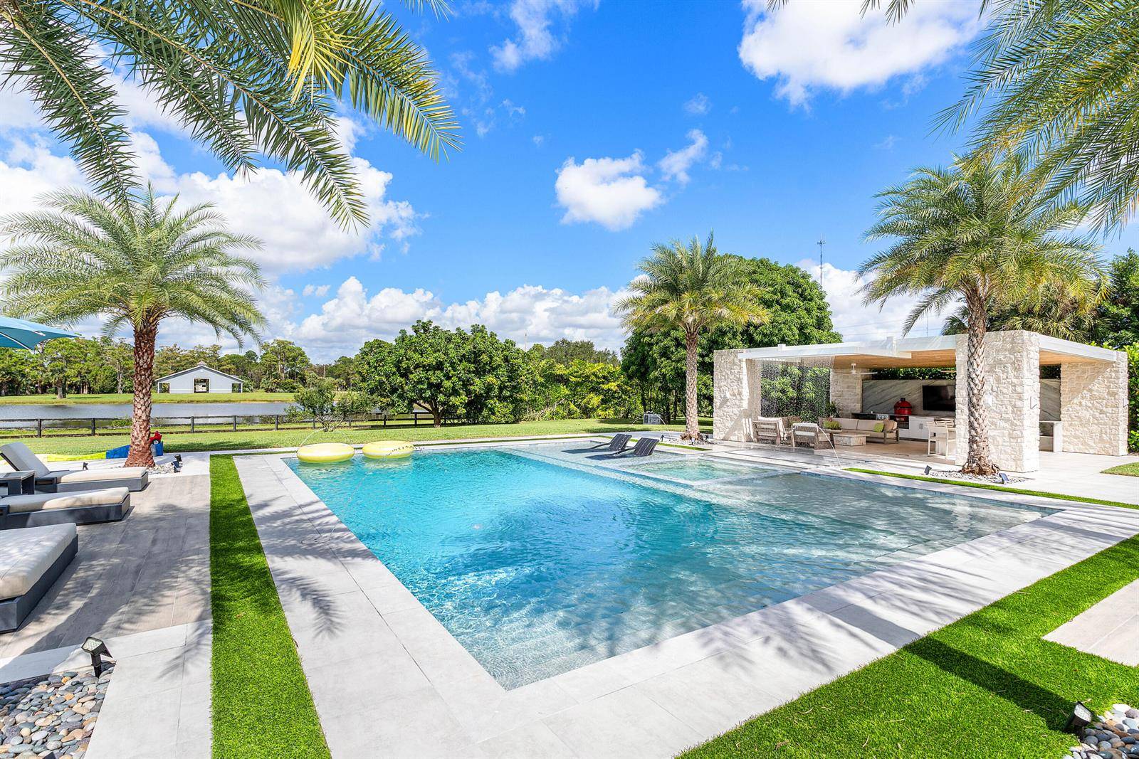 11173 ManateeLake Worth - picture