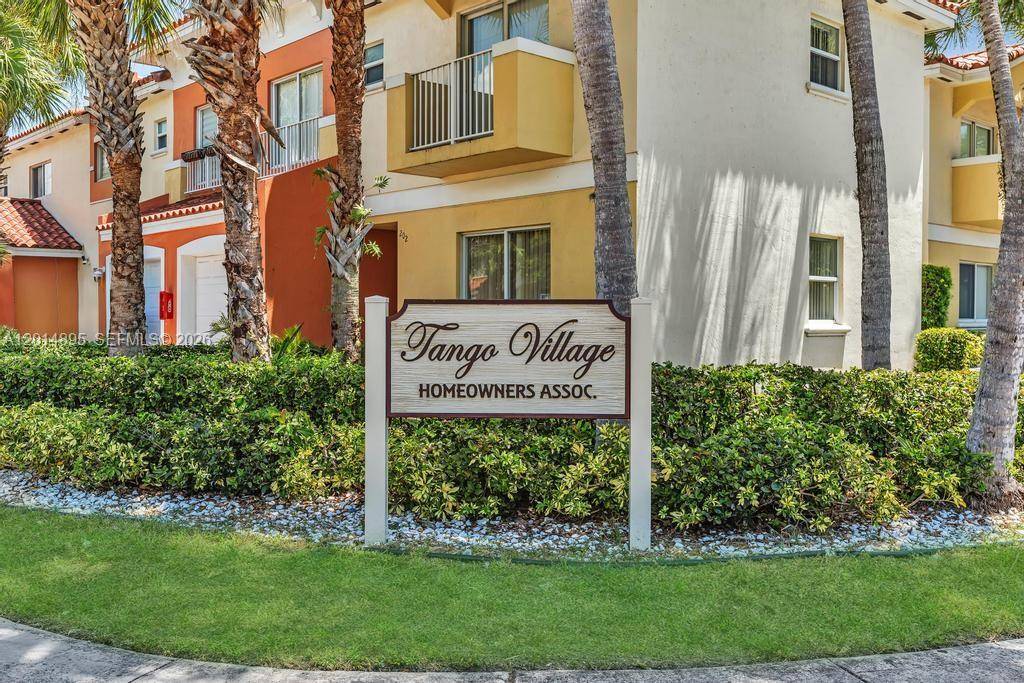 225 NW 14th AveFort Lauderdale - picture