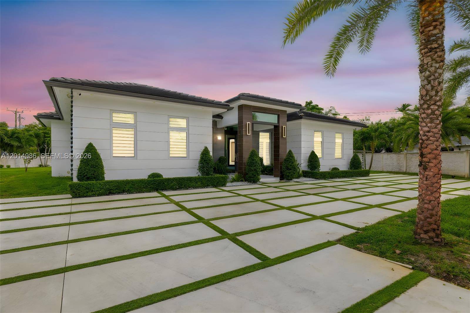 5815 SW 107th PlMiami - picture