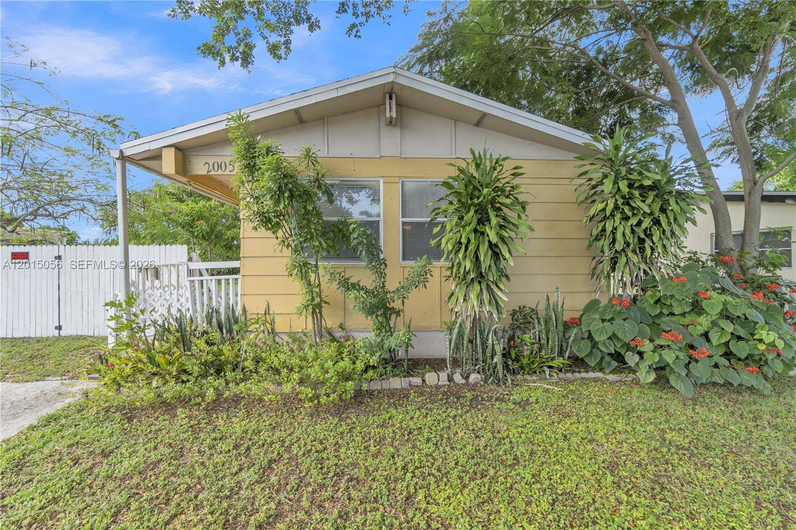 2005 NW 11th AveFort Lauderdale - picture