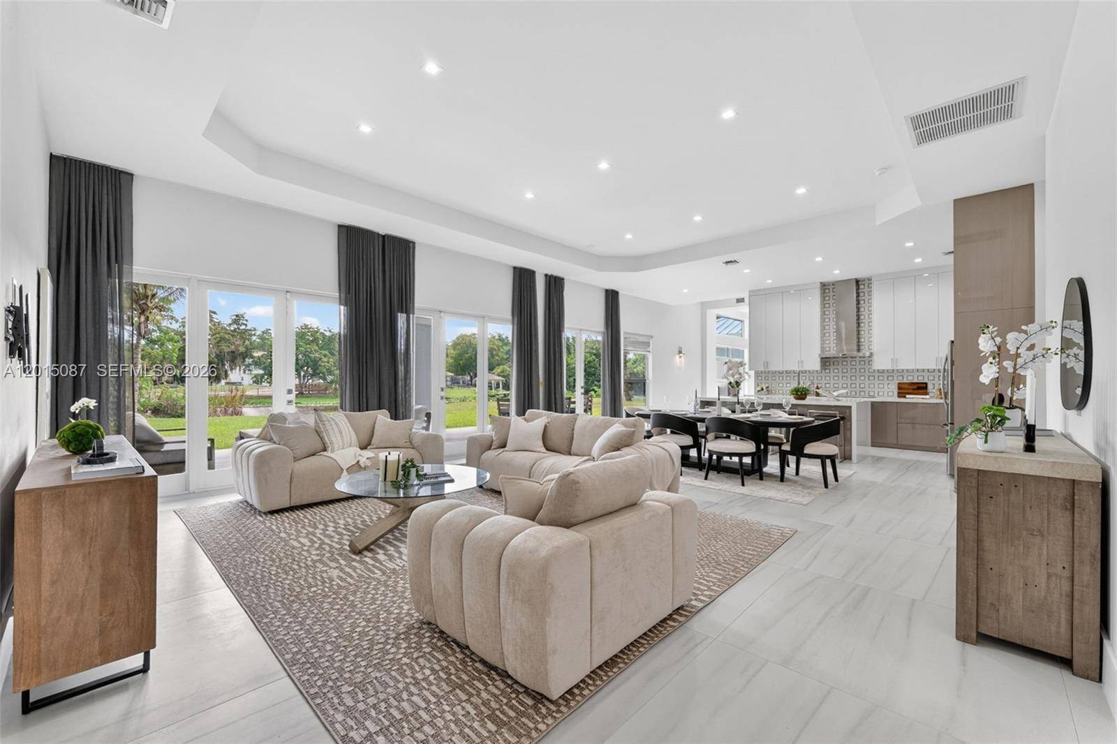 2400 SW 112th AveDavie - picture
