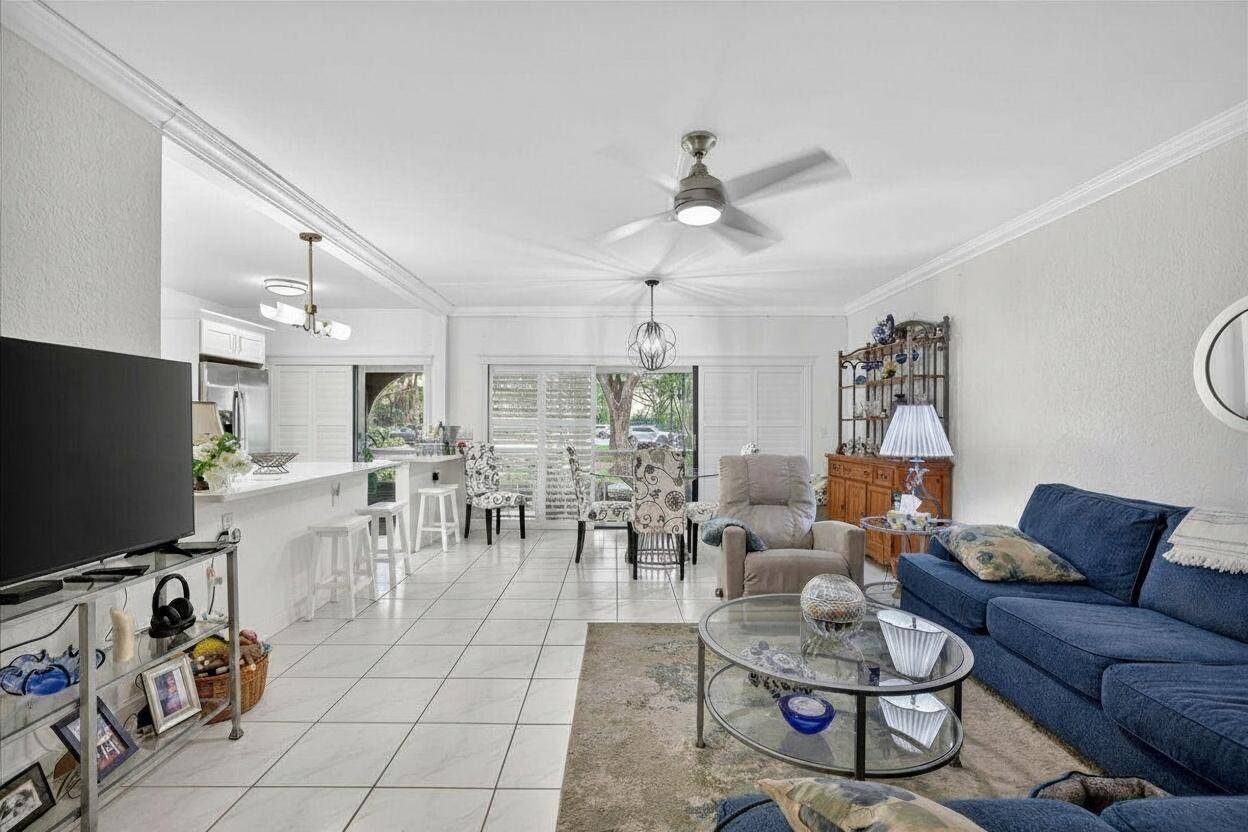 6328 W Longboat LnBoca Raton - WINDSONG AT BOCA DEL MAR C condo unit 101 - picture