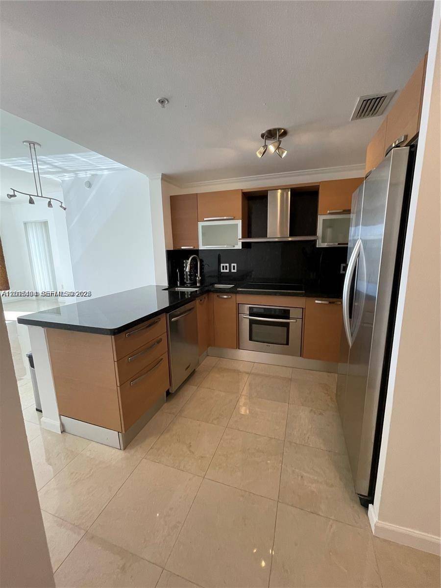 10 Aragon AveCoral Gables - Condo/Co-Op/Annual,Condo condo unit 1220 - picture